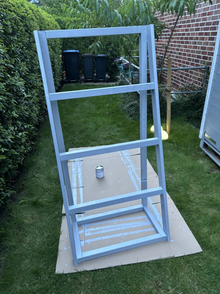 Fertiger Rahmen für den Kräutergarten