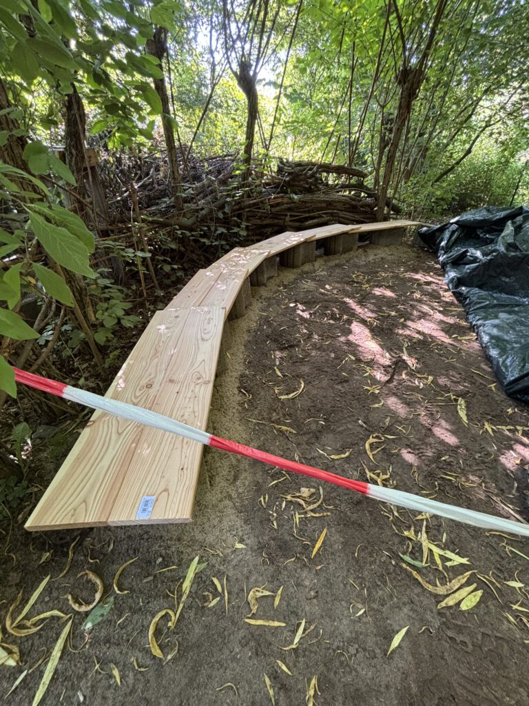 Grober Zuschnitt der Sitzbretter