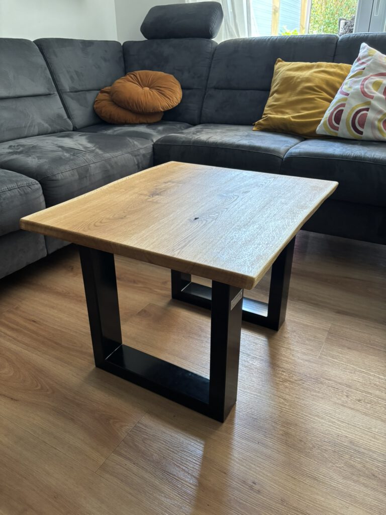 Couchtisch aus Eiche